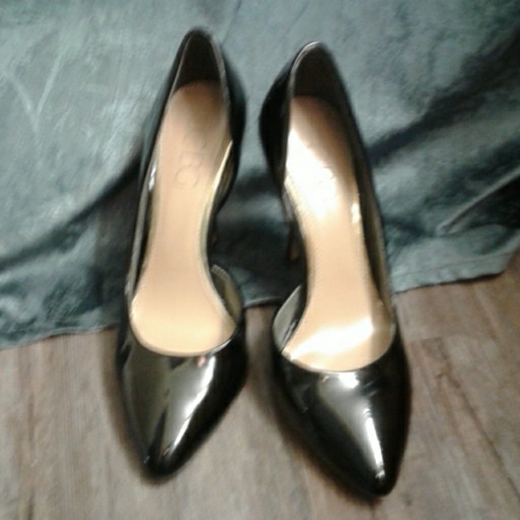 Black high heels - Picture 2 of 2